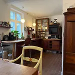 Cozy Copenhagen Flat With Sunny Garden