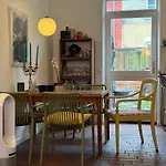 Cozy Copenhagen Flat With Sunny Garden