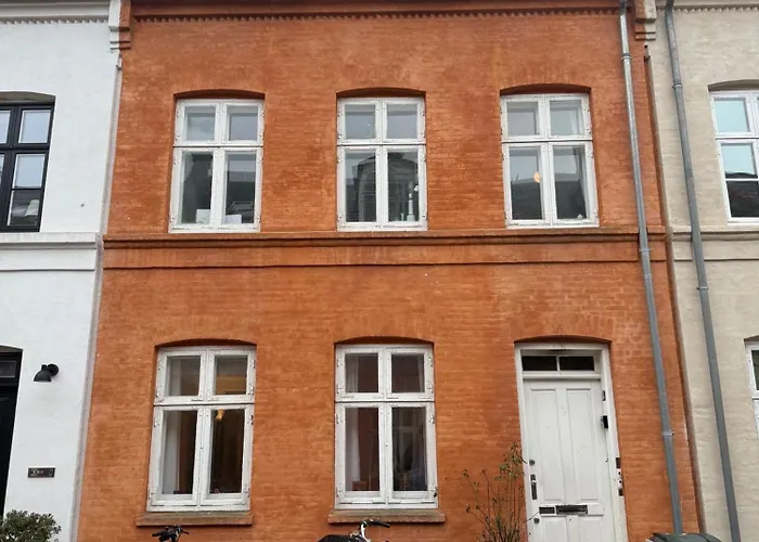 Cozy Copenhagen Flat With Sunny Garden